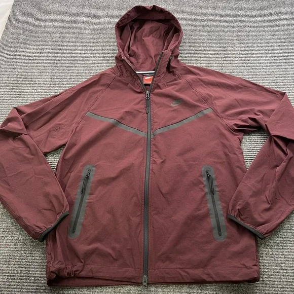 Nike Tech Woven Windbreaker Hooded Jacket Burgundy HM7151 Men's Small NWT $145 - Picture 2 of 6